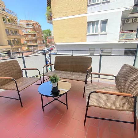 Apartman Golden Essence - Terrace & Metro